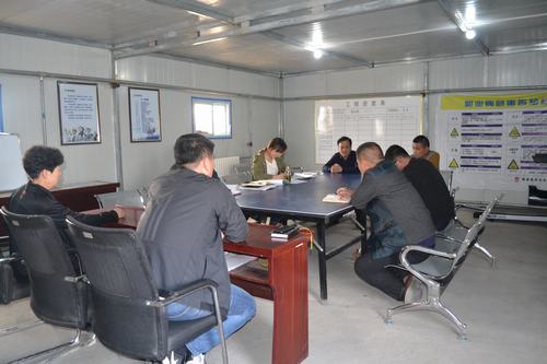 “雙節(jié)”前夕，“三送”到基層