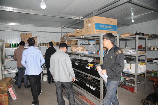 掘進(jìn)公司“雙節(jié)”安全檢查頒布最嚴(yán)禁酒令