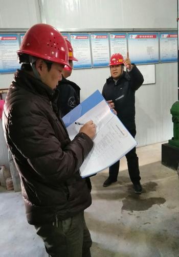 設備租賃中心狠抓設備現(xiàn)場管理工作