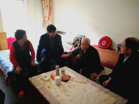 心系困難職工，情系企業(yè)發(fā)展