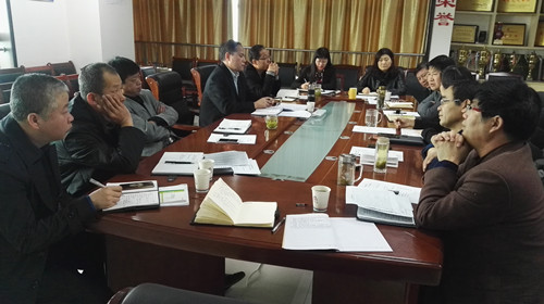 緊繃追趕超越之弦  緊抓生產(chǎn)經(jīng)營工作