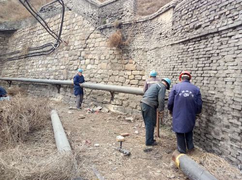 韓城分公司安裝六項(xiàng)目部積極施工桑樹坪煤礦煤場灑水供水系統(tǒng)工程受好評