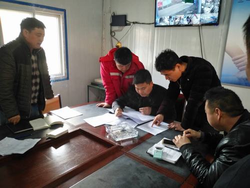 礦建二公司車(chē)村項(xiàng)目部提前完成四月生產(chǎn)任務(wù)