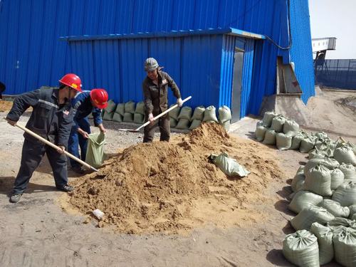 礦建二公司小保當(dāng)三項目部多措并舉做好雨季“三防”工作