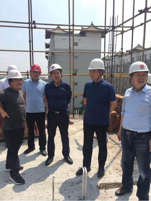 贠公法深入咸陽(yáng)分公司、天工公司、路橋分公司、澄合分公司工地檢查指導(dǎo)安全工作