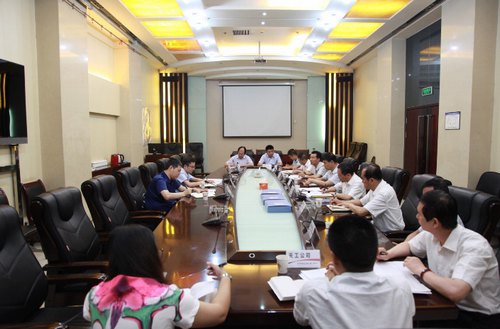 陜煤集團(tuán)信訪(fǎng)維穩(wěn)和反恐怖工作調(diào)研組對(duì)陜煤建設(shè)開(kāi)展工作調(diào)研