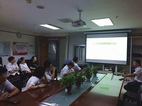 陜煤建設(shè)物資公司積極開(kāi)展應(yīng)急救援知識(shí)培訓(xùn)