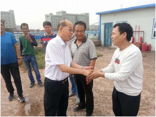 陜煤建設(shè)掘進(jìn)公司：曹家灘項目部喜迎甲方防暑慰問組