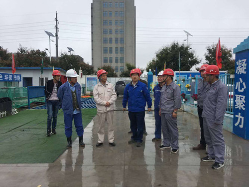 陜西渭河彬州化工有限公司總經(jīng)理趙亞周一行蒞臨渭河彬州乙二醇項目檢查指導工作