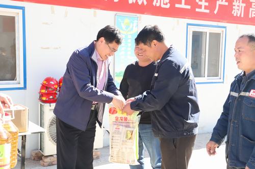 司正林深入礦建二公司車村項(xiàng)目部、天工瑞能項(xiàng)目部走訪慰問