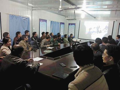 陜煤建設(shè)礦建二公司小保當(dāng)黨支部開展“三憶--不忘初心感黨恩” 主題教育活動