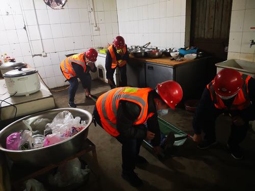 陜煤建設(shè)澄合分公司十五部開展煤氣中毒應(yīng)急演練