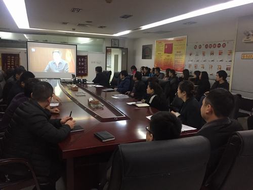 陜煤建設(shè)礦建二公司組織觀看專題片《一抓到底正風(fēng)紀(jì)》