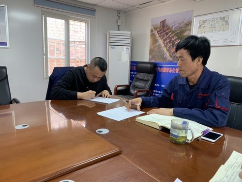 陜煤建設銅煤公司干部職工立下軍令狀，打好百日會戰(zhàn)攻堅戰(zhàn)