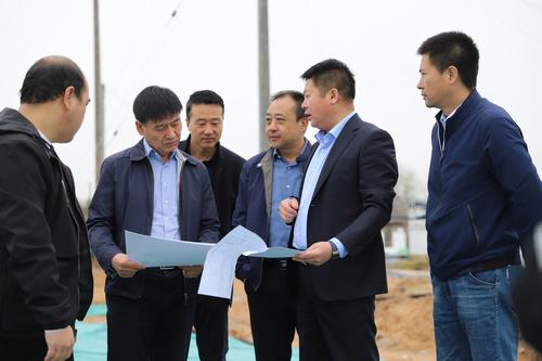 侯本英深入陜北片區(qū)項目部調(diào)研指導工作