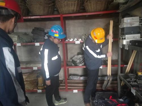 陜煤建設洗選煤運營公司安裝第三項目部做實“雨季三防”工作