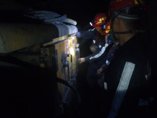 陜煤建設(shè)掘進(jìn)公司：強(qiáng)化設(shè)備保障 向現(xiàn)代化掘進(jìn)鐵軍大步邁進(jìn)