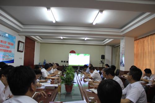 節(jié)能低碳，我們?cè)谛袆?dòng)！