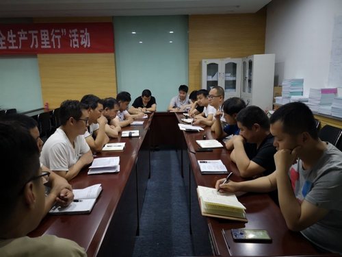 陜煤建設掘進公司：勇奪紅柳林礦“涉?！卑踩位顒庸鸸?></div>
                                <div   id=