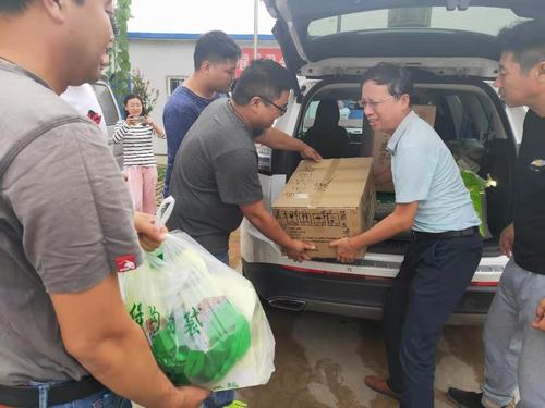 陜煤建設(shè)澄合分公司清涼慰問送一線