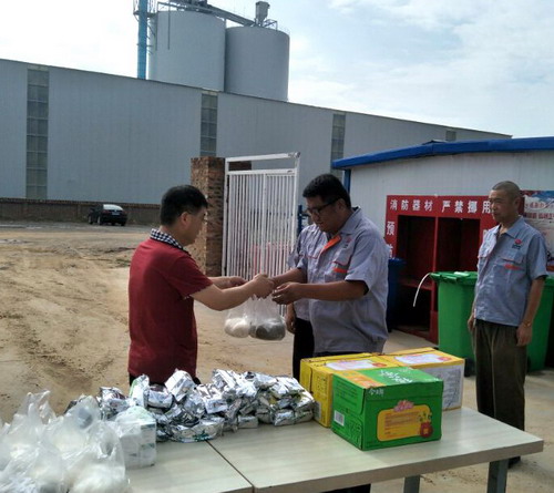 陜煤建設(shè)銅川公司一線“送清涼”