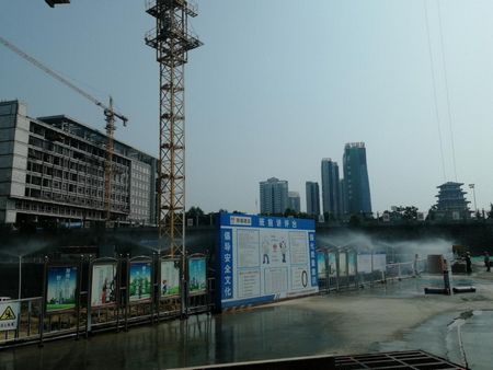 陜煤建設(shè)天工公司前沿施工“環(huán)?！痹谛袆?dòng)