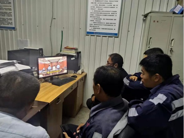 陜煤建設(shè)集團(tuán)洗選煤運(yùn)營(yíng)公司安裝第五項(xiàng)目部黨支部：加強(qiáng)理論基礎(chǔ)，提高思想認(rèn)識(shí)