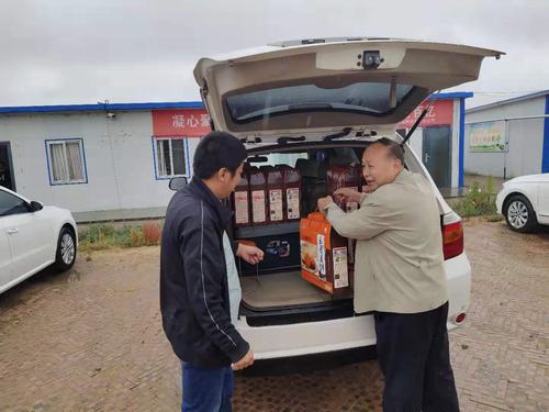 陜煤建設(shè)掘進公司“雙節(jié)”前慰問一線職工