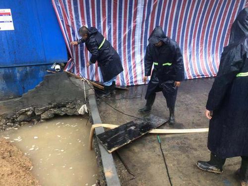 陜煤建設(shè)韓城分公司土建十二項(xiàng)目部雨期來(lái)臨防汛忙