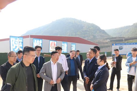 國家發(fā)改委宏觀經(jīng)濟(jì)研究院榆林“十四五”規(guī)劃調(diào)研組至北國棗業(yè)紅棗深加工項目施工現(xiàn)場開展調(diào)研工作