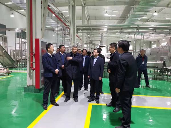 陜煤集團(tuán)黨委副書記尤西蒂一行蒞臨清澗北國棗業(yè)紅棗深加工項目檢查指導(dǎo)工作