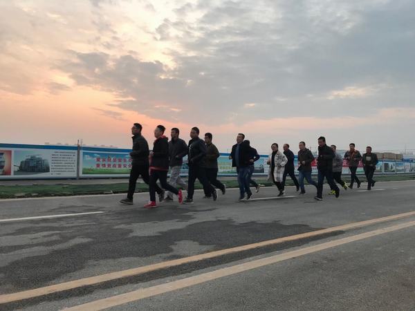 讓我們一起打造培養(yǎng)團隊狼文化！