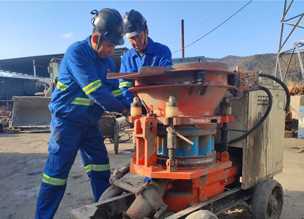 陜煤建設(shè)礦建三公司雙龍項目部開展機(jī)電設(shè)備全面“大體檢”