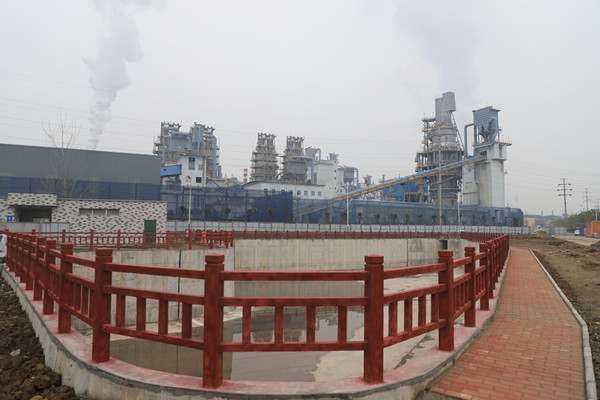 陜煤建設(shè)漢中分公司承建的陜鋼集團漢鋼公司萬方水池順利通過竣工驗收