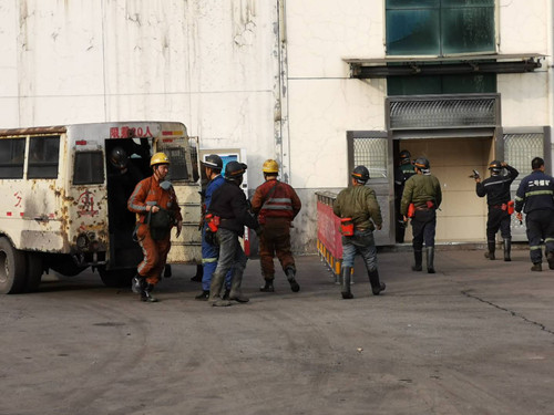 陜煤建設(shè)機(jī)電安裝公司黃陵項(xiàng)目部：除夕，我們升井了