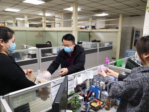 “蘋蘋”安安，陜煤建設路橋分公司戰(zhàn)“疫”有溫度