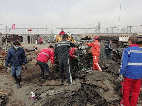 陜煤建設(shè)掘進公司：曹家灘項目部開展大掃除助力愛國衛(wèi)生月