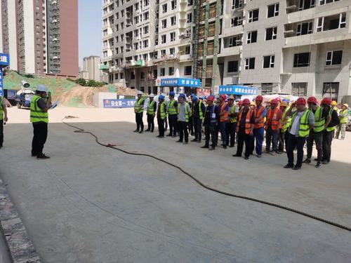 陜煤建設(shè)銅煤公司第十五項目部舉辦“迎五一、抓安全、保質(zhì)量、趕進(jìn)度”趣味活動