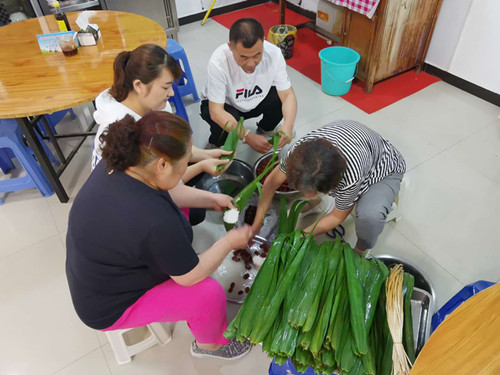 陜煤建設(shè)機電安裝公司：疫情期間的“端午情”