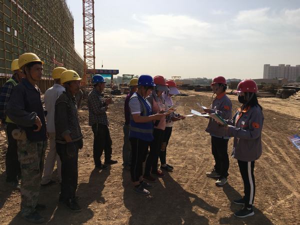 瞧，我們項目部的“新生”力量