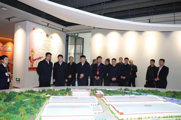 省國(guó)資委主任王海鵬一行深入陜煤建設(shè)天工公司承建的清澗北國(guó)棗業(yè)項(xiàng)目調(diào)研指導(dǎo)工作