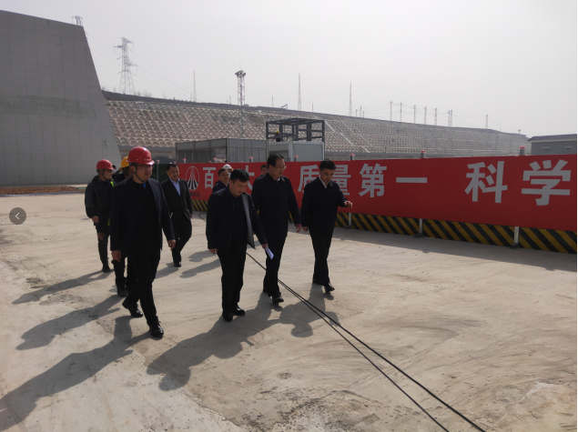 咸陽市紀(jì)委書記張海文蒞臨銀西高鐵彬州東站前廣場(chǎng)項(xiàng)目檢查指導(dǎo)工作