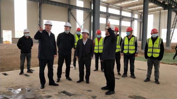 榆林城投集團(tuán)黨委書(shū)記、董事長(zhǎng)、總經(jīng)理郝君一行深入陜煤建設(shè)榆林公司杭蕭綠色鋼結(jié)構(gòu)產(chǎn)業(yè)制造基地項(xiàng)目檢查指導(dǎo)工作