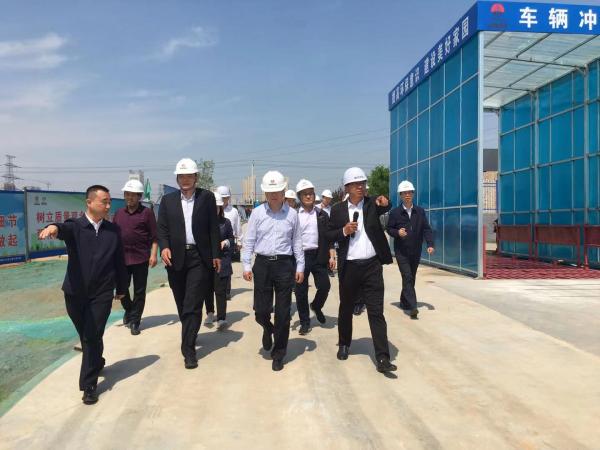 渭南市人大常委會(huì)副主任郭永峰一行深入陜煤建設(shè)韓城分公司黃河國際汽車博覽園項(xiàng)目調(diào)研指導(dǎo)工作
