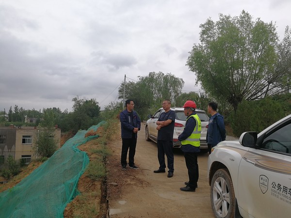 榆林市規(guī)劃局領導蒞臨科創(chuàng)新城項目調研指導工作