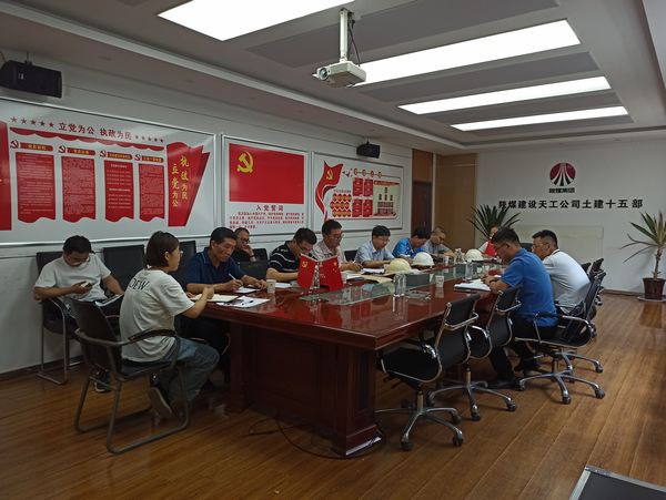 陜煤建設(shè)天工公司承建的陜煤化研究院一期B、C區(qū)施工項(xiàng)目順利通過主體驗(yàn)收