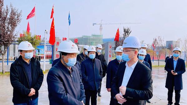 陜西省人大常委會(huì)黨組副書記、副主任姜鋒一行蒞臨黃河國際汽車博覽園項(xiàng)目調(diào)研指導(dǎo)