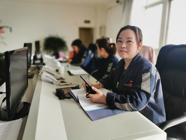 “鏗鏘玫瑰”綻“煤?！?></div>
                                <div   id=