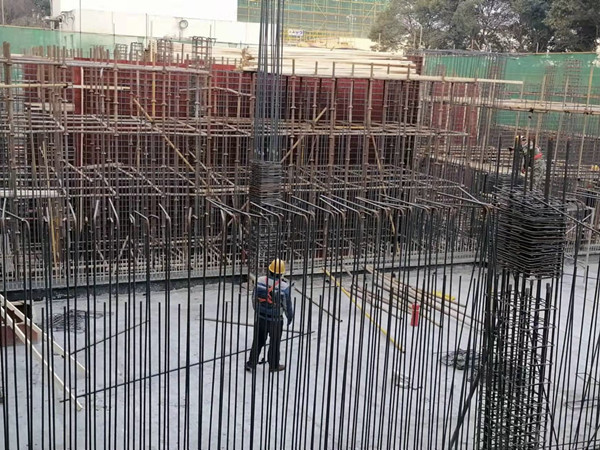 陜煤建設(shè)機(jī)電安裝公司渭化項(xiàng)目部戰(zhàn)“疫”?！爱a(chǎn)”在行動(dòng)