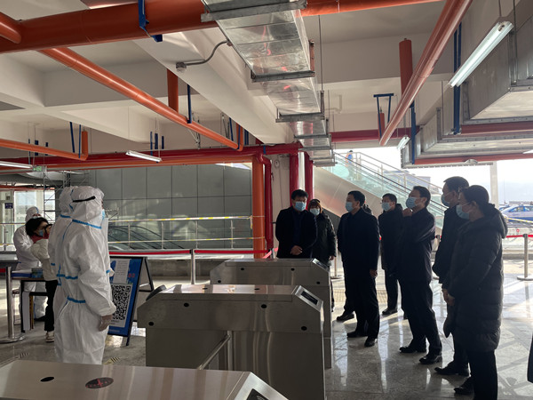 彬州市委書(shū)記王宏志、市長(zhǎng)陳加寶一行蒞臨銀西高鐵彬州東站前廣場(chǎng)項(xiàng)目指導(dǎo)疫情防控工作